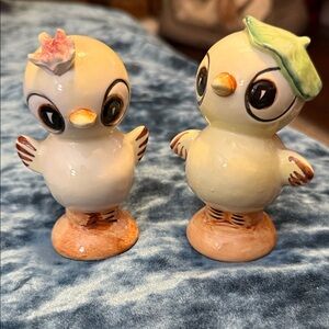 Vintage MCM Ceramic Salt & Pepper Shakers Little Bird Couple Whimsical